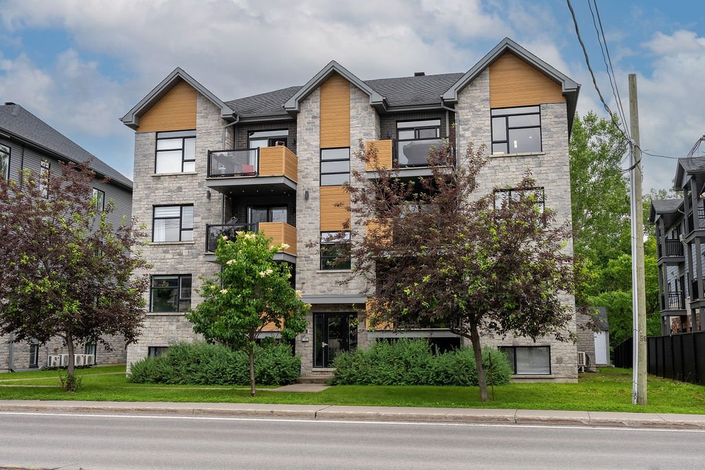 Residential in Saint-Constant 4