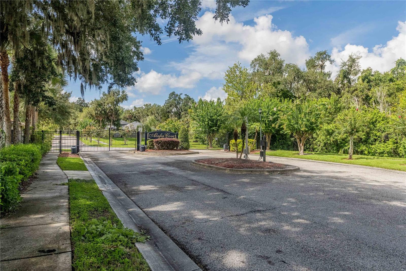 Residential in RIVERVIEW 4