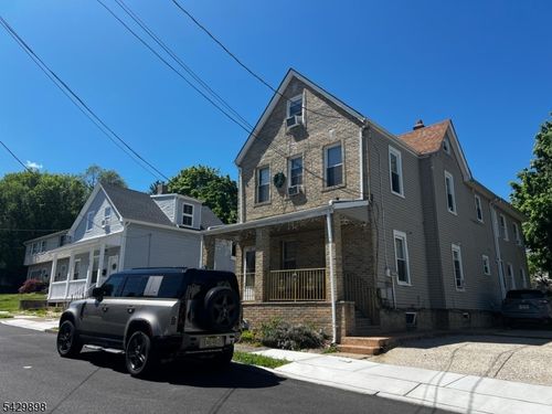54 N 13th St, Hawthorne, NJ, 07506-3722 | Card Image