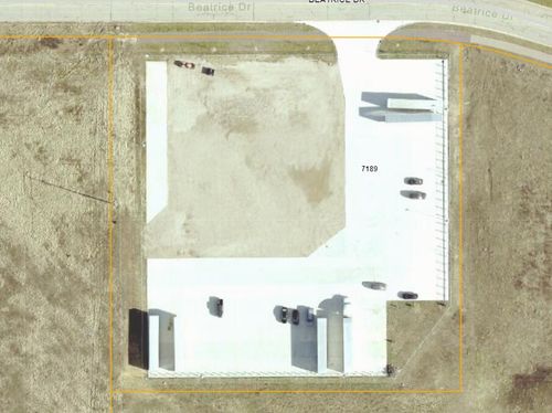 7189 Beatrice Dr, Kalamazoo, MI, 49009-9527 | Card Image