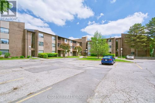 216-300 Everglade Cres, London, ON, N6H4P8 | Card Image