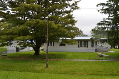 58 Oak St, Weldon, IL, 61882-4653 | Card Image