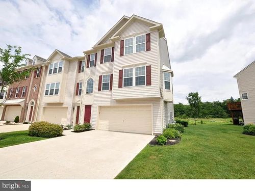121 Helen Dr, Cinnaminson, NJ, 08077-1579 | Card Image