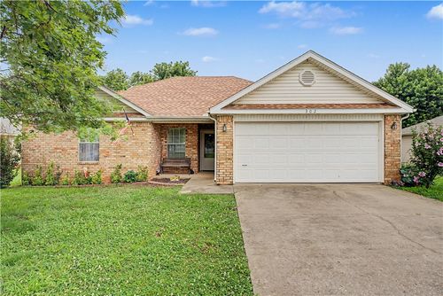 302 S Wright Street, Lowell, AR, 72745 | Card Image
