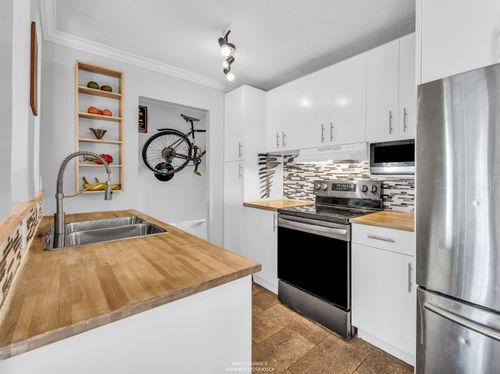 306-2222 Cambridge St, Vancouver, BC, V5L1E6 | Card Image
