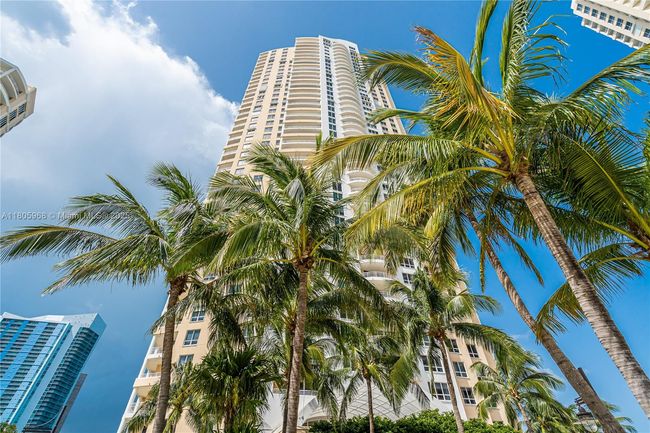 APT-3803 - 848 Brickell Key Dr, Condo with 1 bedrooms, 2 bathrooms and null parking in Miami FL | Image 34