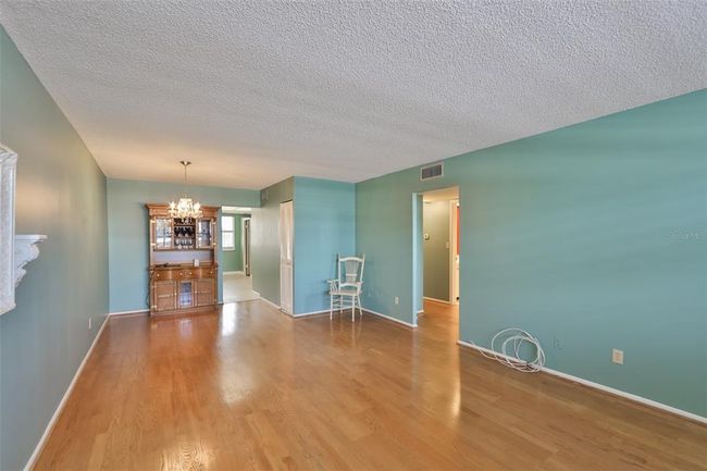 APT-324 - 4915 Bay St Ne, Condo with 2 bedrooms, 2 bathrooms and null parking in ST PETERSBURG FL | Image 5