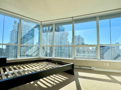 1906 - 833 Seymour St, Condo with 1 bedrooms, 1 bathrooms and null parking in Vancouver BC | Image 3