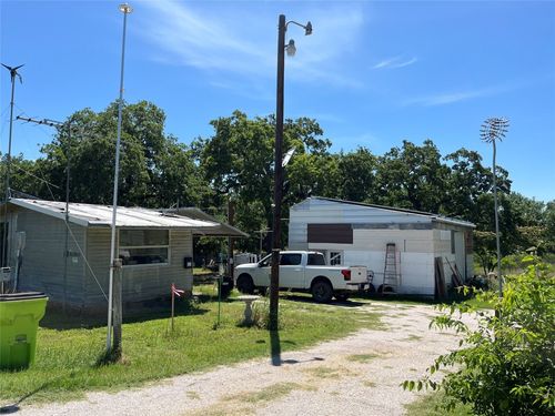 135 Belton St, Mc Dade, TX, 78650-5133 | Card Image