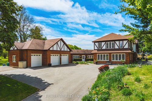 {{alt}} | Card Image