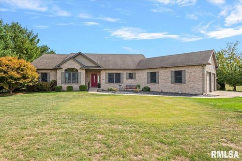 2650 Roby Rd, Mechanicsburg, IL, 62545-8114 | Card Image