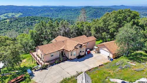17475 Misty Dawn Lane, Grass Valley, CA, 95949 | Card Image