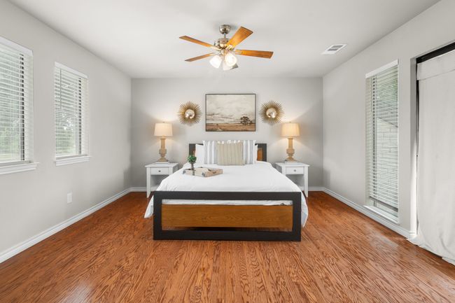 large master bedroom | Image 8