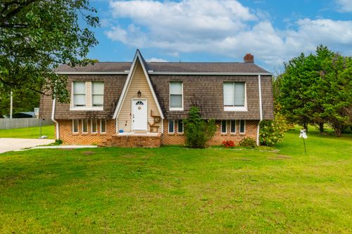 60 Walker St, Ringgold, GA, 30736-5370 | Card Image