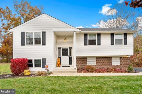 106 Hawthorne Dr, NORTH WALES, PA, 19454-1707 | Card Image