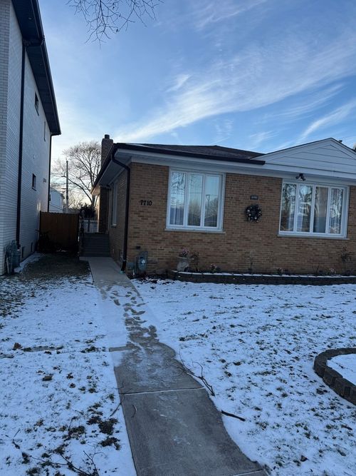 7710 Kedvale Ave, Skokie, IL, 60076-3602 | Card Image