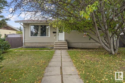 611 13 St, Cold Lake, AB, T9M1B2 | Card Image