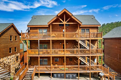 1242 Bird Nest Way, Sevierville, TN, 37862 | Card Image