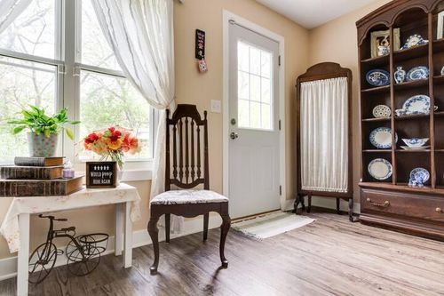 2085 Queens Ave S, Lake Saint Croix Beach, MN, 55043-9514 | Card Image