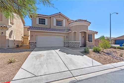 4013 Villa Serena Ln, North Las Vegas, NV, 89081-6811 | Card Image