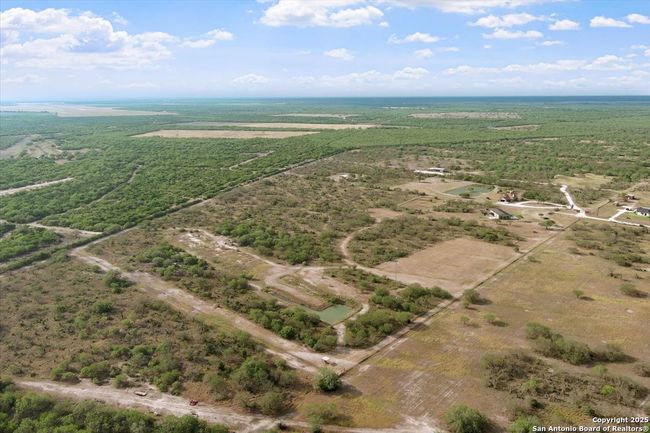226 Private Rd 3251, Home with 4 bedrooms, 2 bathrooms and null parking in Alice TX | Image 47