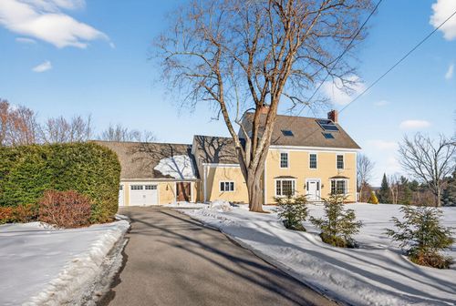 525 W Auburn Road, Auburn, ME, 04210 | Card Image