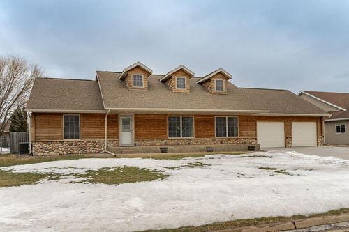 1350 Cottage Ln Se, Owatonna, MN, 55060-3961 | Card Image