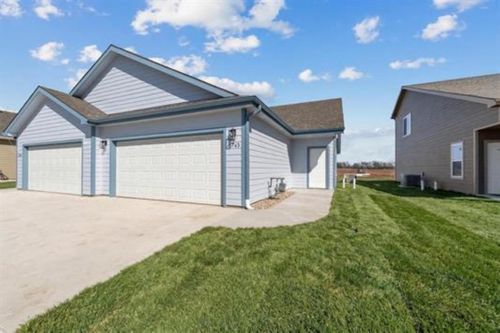 2743 Amelia Ln, Salina, KS, 67401-8547 | Card Image