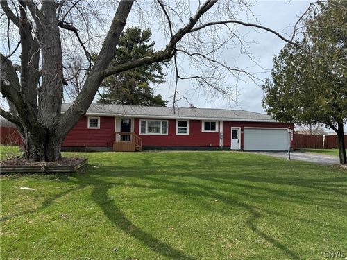 28095 Old Town Springs Rd, Chaumont, NY, 13622-3192 | Card Image