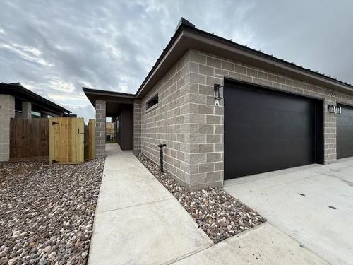 a-2722 Grace Cir, Corpus Christi, TX, 78414-1440 | Card Image