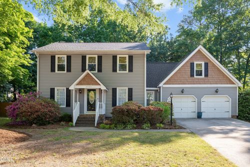 8409 Kestrel Dr, Raleigh, NC, 27615-3525 | Card Image