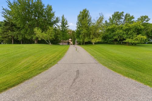1309 Horseshoe Drive, Willmar, MN, 56201 | Card Image