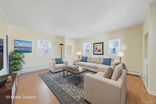 2-39 Chapman Pl, Bay Shore, NY, 11706-7434 | Card Image