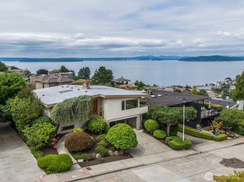 5621 Sw Manning St, Seattle, WA, 98116-3149 | Card Image