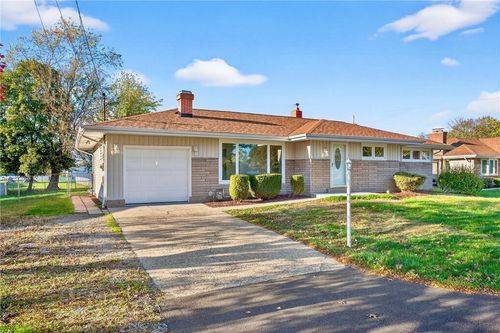 219 Vernon Ave, Belle Vernon, PA, 15012-2360 | Card Image