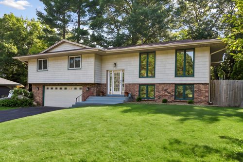 761 Torchwood Ct, New Brighton, MN, 55112-2537 | Card Image