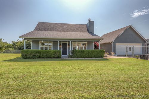 73902 S 326 Pl, Wagoner, OK, 74467-9236 | Card Image