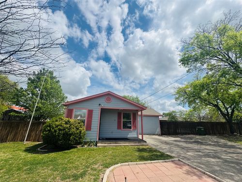 308 Hallvale Dr, White Settlement, TX, 76108-1503 | Card Image