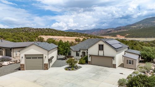 2085 W Eagle Dr, Cedar City, UT, 84720 | Card Image