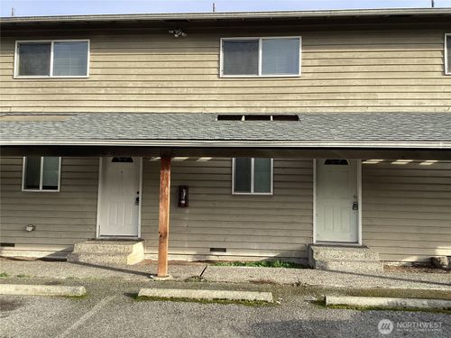 2-12429 1st Ave W, Everett, WA, 98204-5768 | Card Image