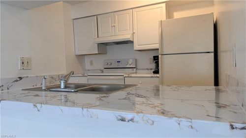 309-3407 Winkler Ave, FORT MYERS, FL, 33916-8413 | Card Image