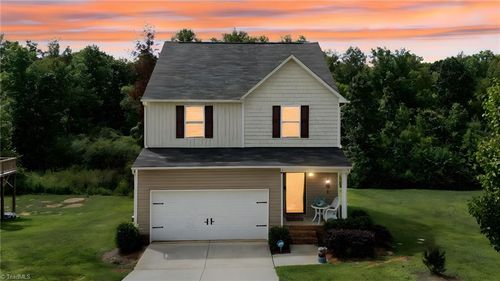 1377 Robins Nest Dr, Asheboro, NC, 27203-2716 | Card Image
