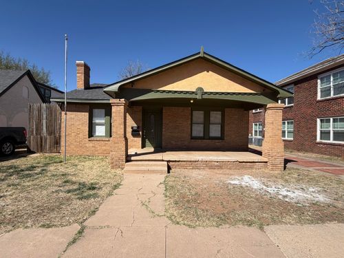 front-2220 16th St, Lubbock, TX, 79401-4546 | Card Image