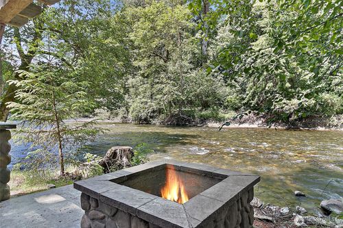 24416 Se 246th St, Maple Valley, WA, 98038-8275 | Card Image