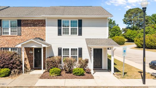 71 Wolf Creek Ln, Lillington, NC, 27546-8949 | Card Image