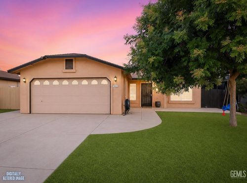 1033 Hazelnut St, Wasco, CA, 93280-3309 | Card Image