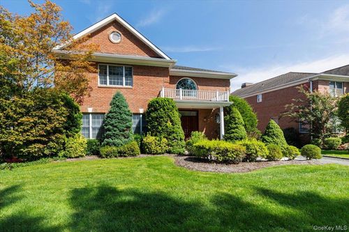 3 D Alessio Ct, Scarsdale, NY, 10583-6157 | Card Image