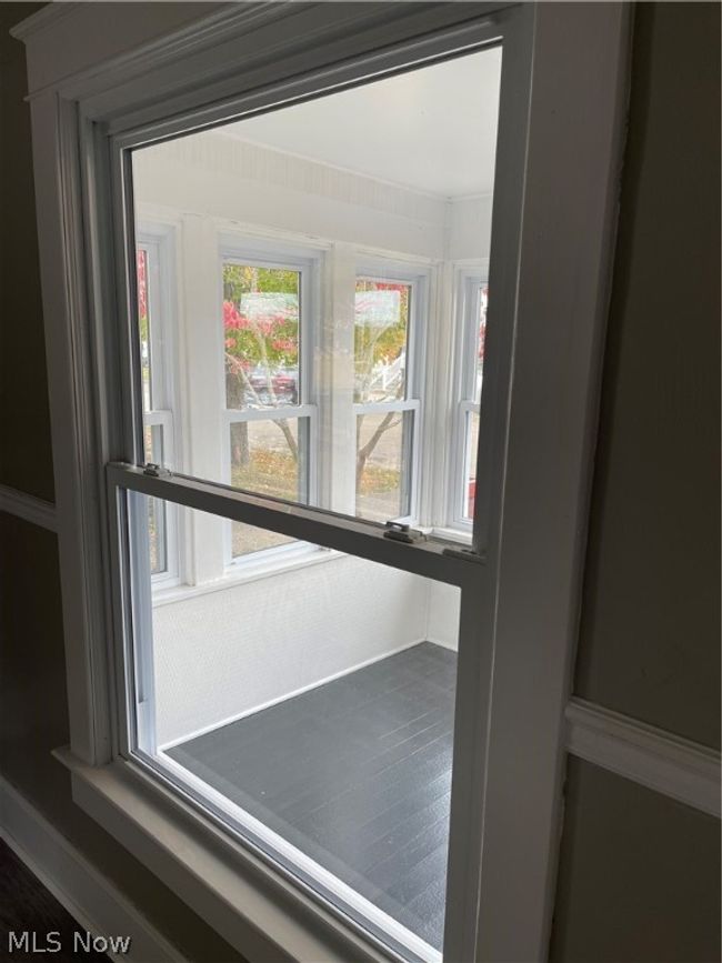 130 Tell Street Se, Sold in New Philadelphia Zoocasa