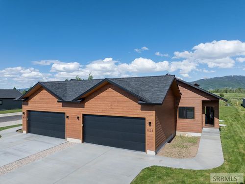 823 Booshway St, Driggs, ID, 83422-4938 | Card Image