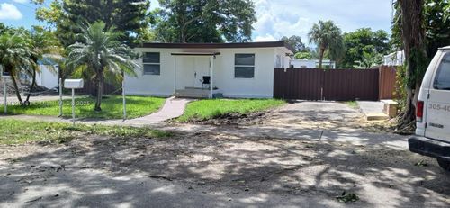 1280 Nw 100th Ter, Miami, FL, 33147-1868 | Card Image